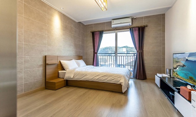 Bonghwa House | Eco-Friendly Stay at Bonghwa Chunyangmok Hostel