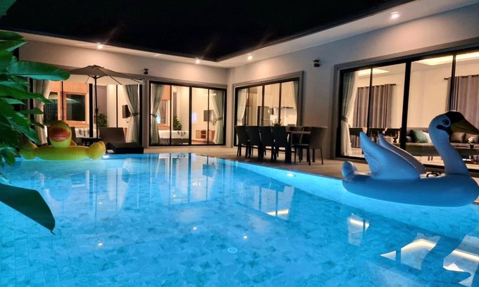 Buriram House | Relax at Bonita Pool Villa with Family-Friendly Amenities