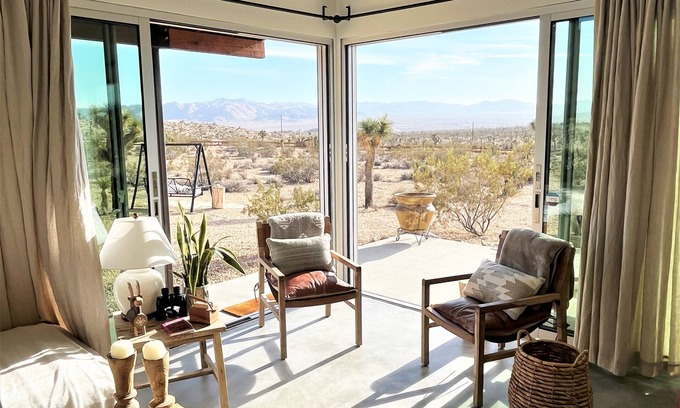 Yucca Valley House | Casa Bonita: Scenic Two-Bedroom Retreat with Hot Tub
