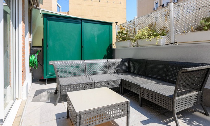 Nueva Espana Apartment | Bonito Apartamento con Terraza en Chamartín