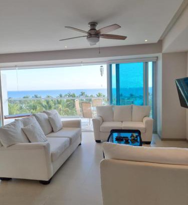 Ixtapa Apartment | Beautiful Oceanfront 2-Bedroom Bonito Departamento Ixtapa