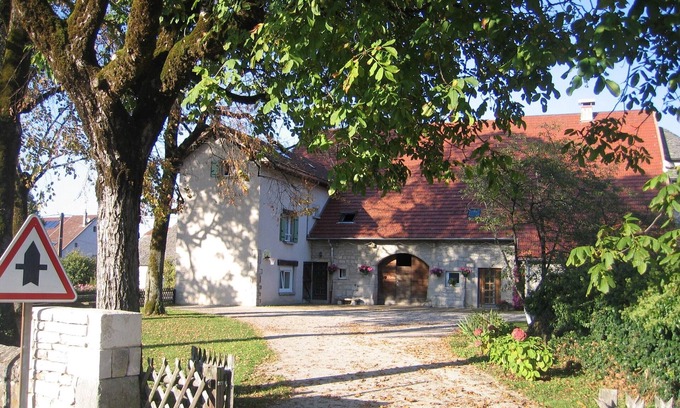 Bonnefontaine Apartment | Guest Rated: 9.6 - Bonnefontaine Jura Apartment for Families