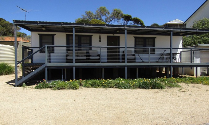 Muloowurtie House | Bonnie Bliss - Cozy Shack with Oceanfront Views