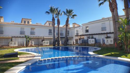 Alcossebre House | Sunny Bonrepòs Palm Beach: 4-Star Family-Friendly Retreat