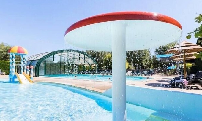 Vernioz House | Experience Comfort at Bontemps Campsite - Family-Friendly Stay