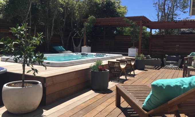 Westside Santa Cruz House | Discover Santa Cruz Home: Ocean Access, Pool & Hot Tub