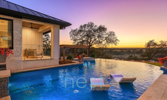 Smokey Mountain Oaks House | Inviting Getaway with Infinity Pool and Scenic Lake Views