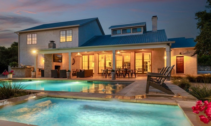 Austin House | Private Retreat with Pool, Hot Tub & Fire Pit - 9.6 Rated
