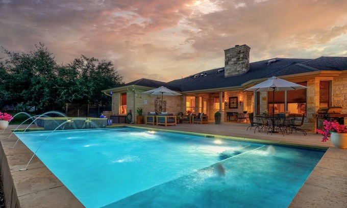 Austin House | Private Retreat with Pool, Hot Tub & Close to Downtown