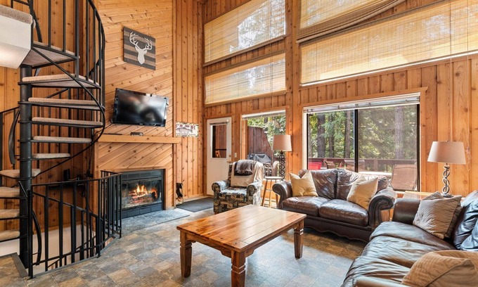 Whitefish Condo | Experience Bliss: Home with Pool, Hot Tub & Tennis Courts