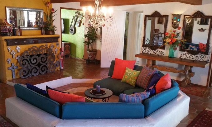 La Quinta Cove House | Experience a Historic Spanish Villa with Guest Casita Stay