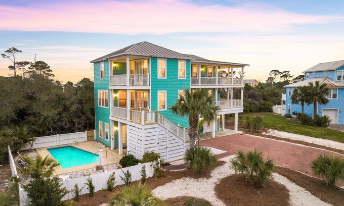 Seagrass House | Pet Friendly North Cape Retreat with Private Pool & Ocean Views