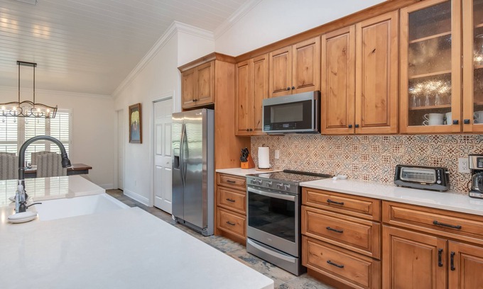 Fellowship House | Book Your Perfect Stay Near WEC with Heated Pool Access!