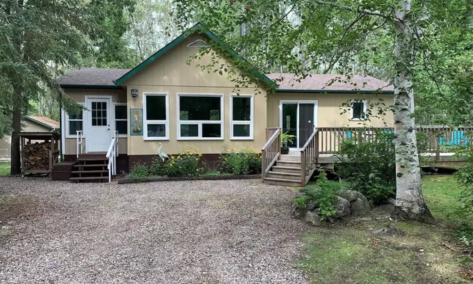 Lester Beach Cabin | Pet-Friendly Cabin Retreat in Belair Properties - 10/10 Rated