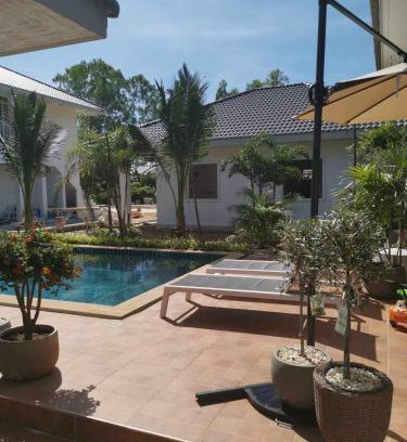 Rayong House | Relax at Boon Mee Resort: Family-Friendly with Pool Access