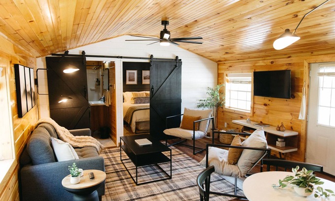Pine Ridge Cabin | Cozy Boone's Bluff Retreat with Firepit & Ocean Views