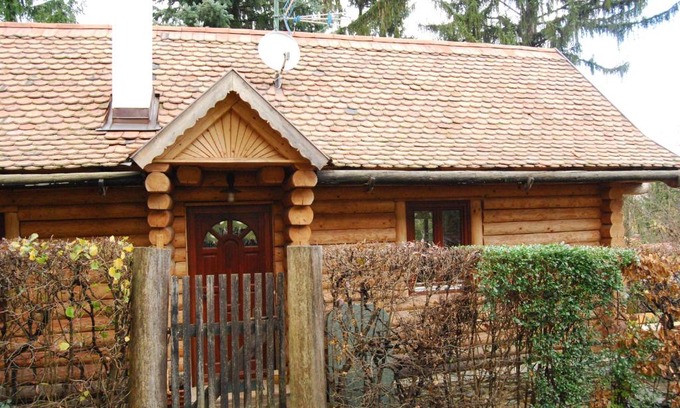 Velem House | Pet-Friendly Kakukk House - Rated 9.7/10 for Families