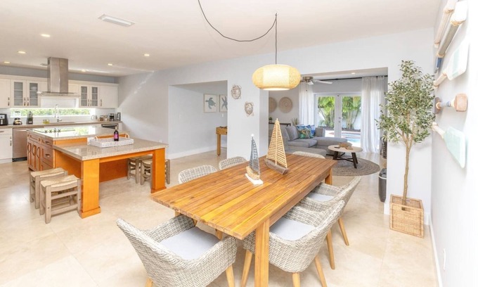 Westchester House | Ultimate Bora Bora Retreat with Pool, BBQ & Spa Amenities