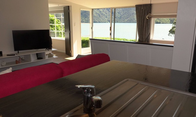 Havelock Cottage | Beachfront Bora Castle: Cottage with Breathtaking Sea Views