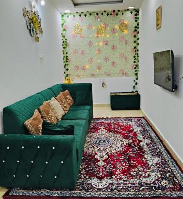 Hyderabad Apartment | Charming Flat with Child-Friendly Amenities for Every Traveler