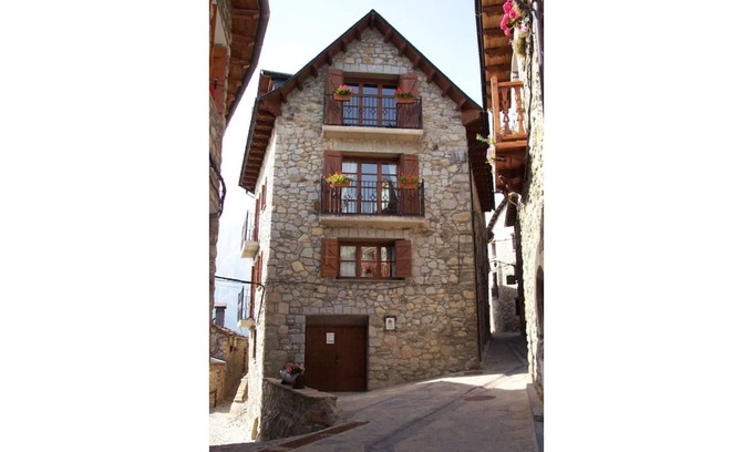 Cerler Apartment | Guest Rated 10/10: Borda Marianet with Pool & Spa