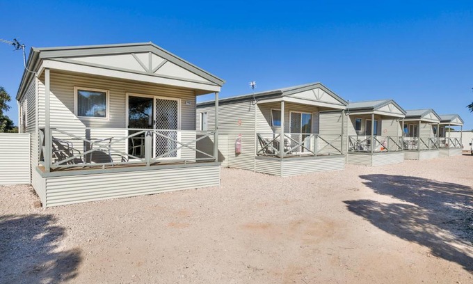 Border Village Hotel | Relax at Border Village Roadhouse: Pet-Friendly & Pool Access