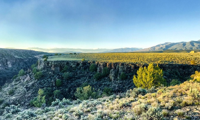 Arroyo Hondo House | Relaxing Retreat Near Rio Grande Del Norte National Monument