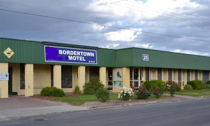 Tatiara Hotel | Welcoming Bordertown Motel: Pet-Friendly & Family Amenities