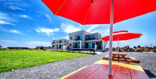 Andeok House | Top-Rated Boreum Pension with Pool and Family Amenities