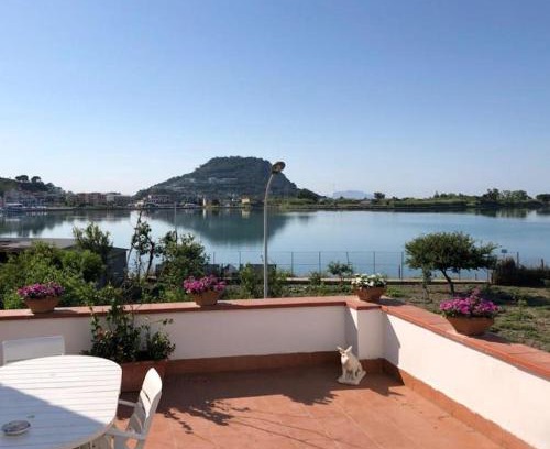 Bacoli House | Discover Borgo Blu: Pet-Friendly Retreat with Top Reviews