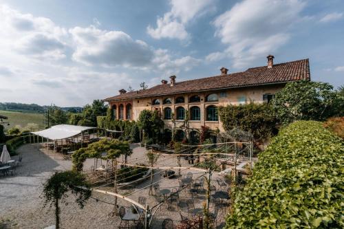 Scaparone House | Discover Borgo Casa Scaparone: Pet-Friendly Retreat