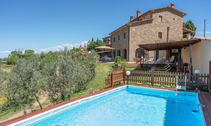 Civitella in Val di Chiana Villa | Discover Borgo di Gebbia: Family-Friendly Retreat in Tuscany