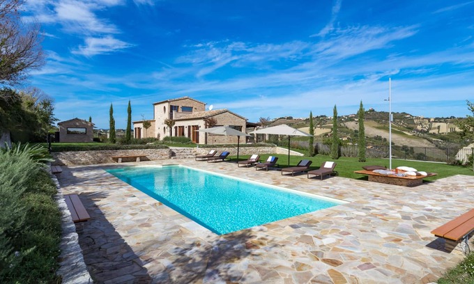 Monteprandone Villa | Discover Borgo Da Monte 8: Family-Friendly Retreat