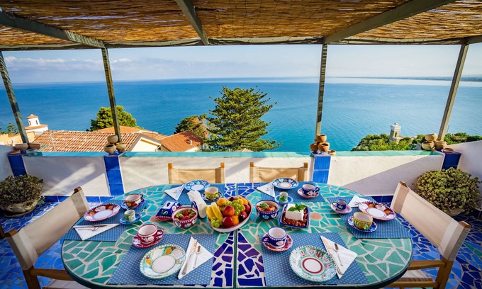 Agropoli Bed & Breakfast | Unforgettable Stay at Borgo dei Saraceni - Domus Indomita