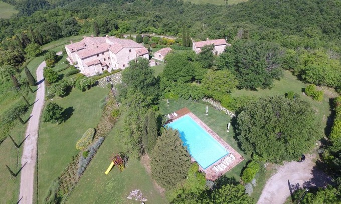 Sarteano House | Quercia: Historic Borgo Retreat with Ocean Views & Pool