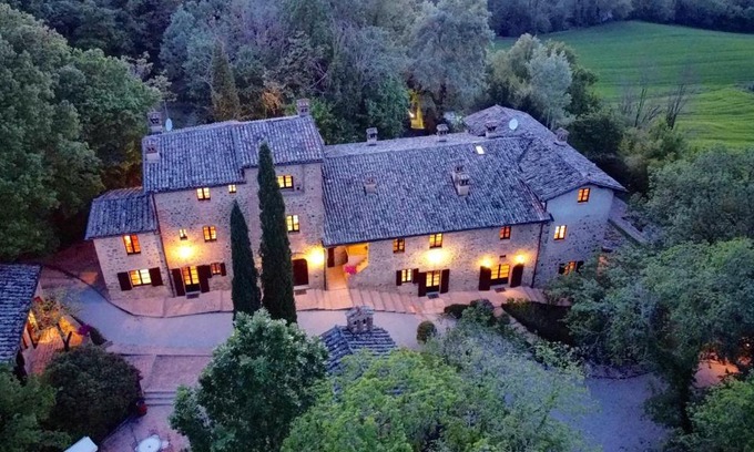 Umbertide House | Unforgettable Stays at Borgo Il Poeta: 4-Star Relaxation