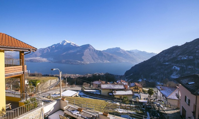 Germasino Apartment | Relax at Borgo La Sorgente - Family-Friendly Retreat in Italy