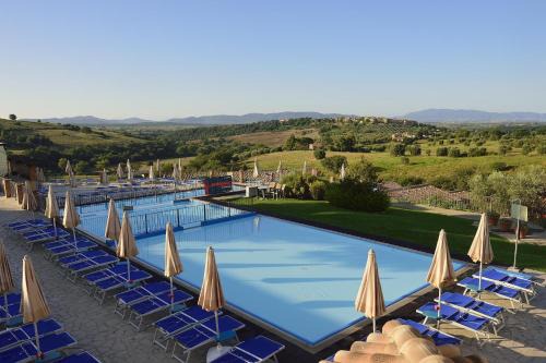 Magliano in Toscana Hotel | Discover Borgo Magliano Resort: Pet-Friendly & Oceanfront Escape