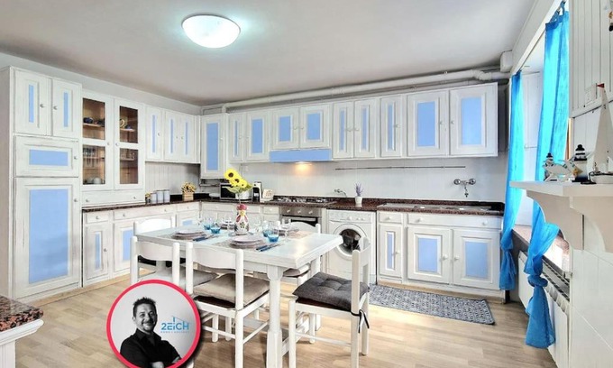 Porto Sant'Elpidio House | Discover Borgo Marinaro: Steps from the Sea, Family-Friendly