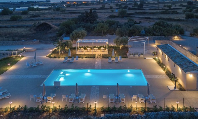 Ragusa House | Guest Rated: Borgo Monachella with Family-Friendly Amenities