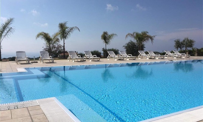 Brattiro Bed & Breakfast | Discover Borgo San Cosmo Tropea: Pool & Family-Friendly Stay