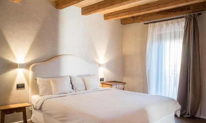 Costermano Bed & Breakfast | Top-Rated Borgo San Verolo B&B: Perfect for Families