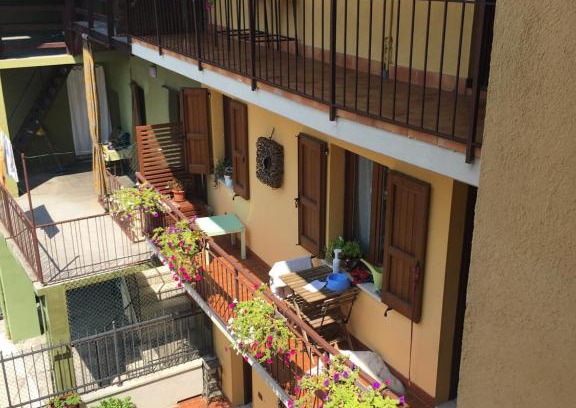Roe Apartment | Perfect Getaway at Borgo Volciano Garda Lake - 10/10 Rated