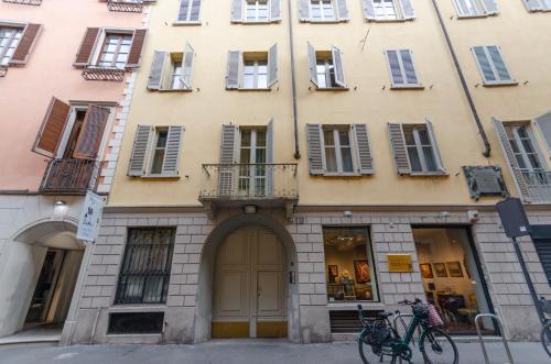 Milan Centre Apartment | Borgospesso III
