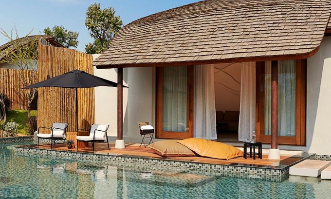Mu Si Resort | Elegant Boribot Pool Resort with Hot Tub & Family Amenities