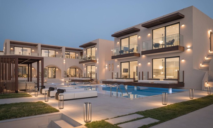 Skaleta Villa | Exclusive Borosso Villa Resort with Oceanfront Amenities