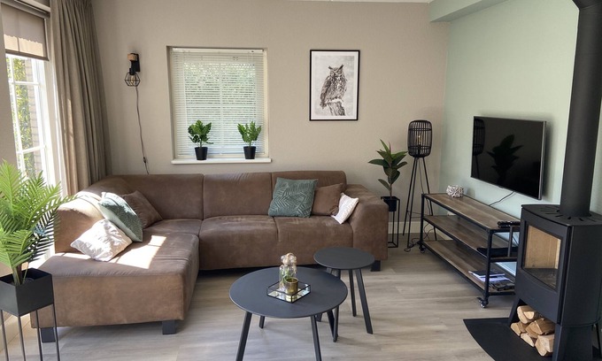 Lunteren Cottage | Discover Bosboerderij de Veluwe: Cozy Cabin in the Woods
