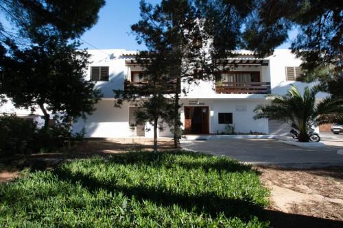 Calo de Sant Agusti Apartment | Idyllic Oceanfront Retreat at Bosc i Sol VT - Rated 8.8/10