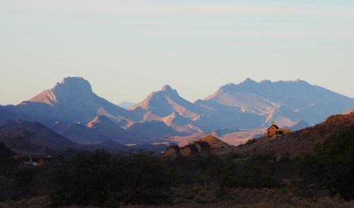 Laingsburg Cabin | Explore Bosch Luys Kloof Nature Reserve with Ocean Views