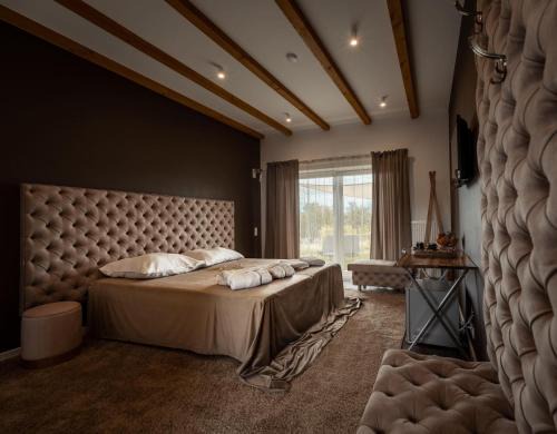 Wielka Wies Bed & Breakfast | Experience Boski Zakątek: Oceanfront Pet-Friendly Retreat